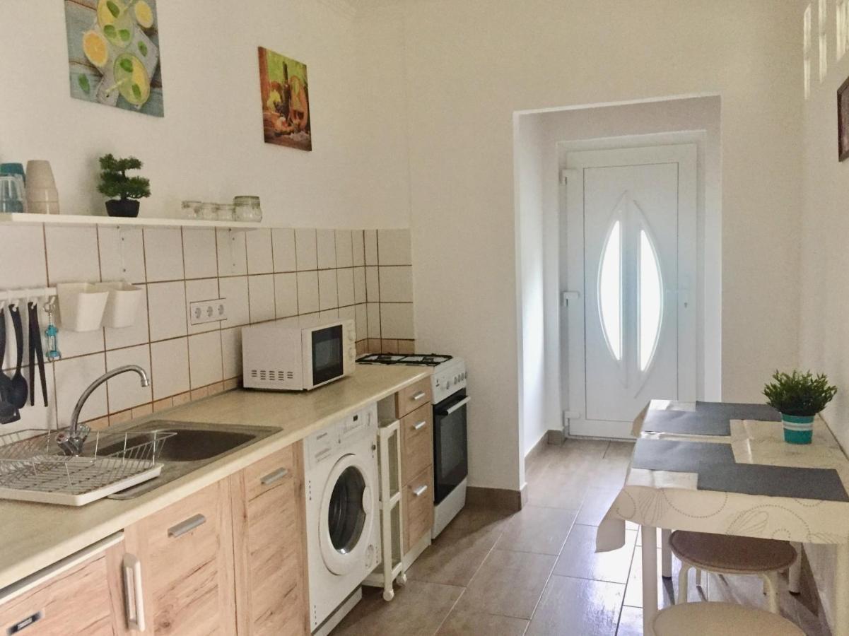 בלטונללה Lelle-Kert Apartman 01 מראה חיצוני תמונה